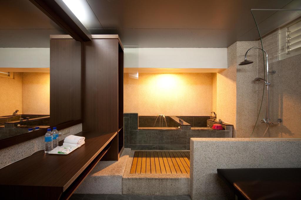 Champagne Hotel Jiaoxi Zewnętrze zdjęcie
