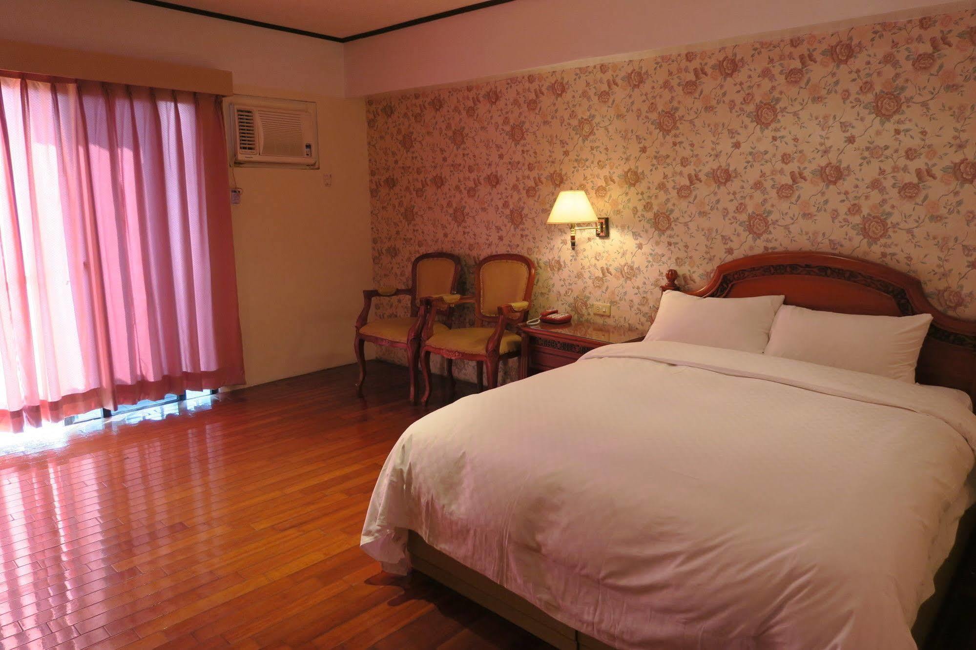 Champagne Hotel Jiaoxi Zewnętrze zdjęcie