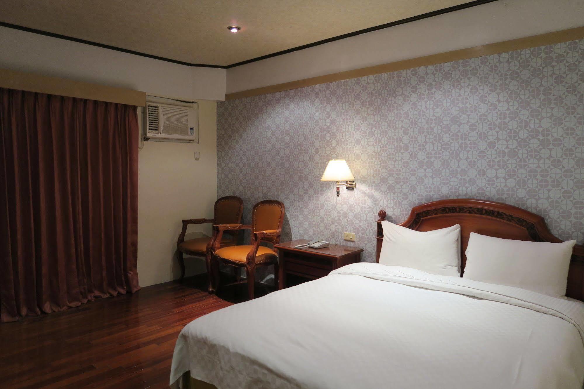 Champagne Hotel Jiaoxi Zewnętrze zdjęcie