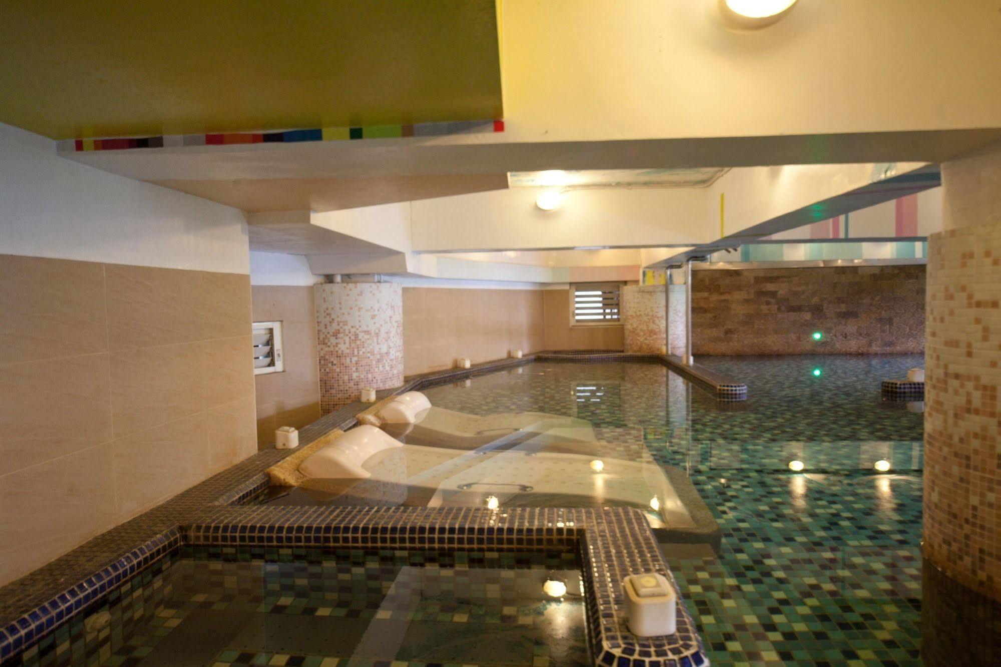 Champagne Hotel Jiaoxi Zewnętrze zdjęcie
