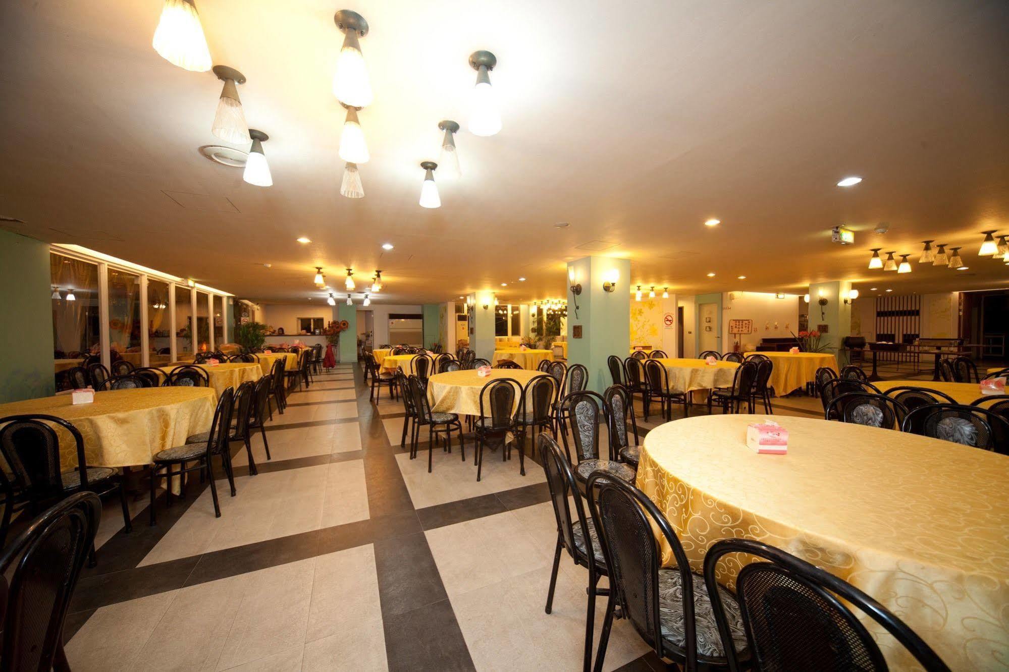 Champagne Hotel Jiaoxi Zewnętrze zdjęcie